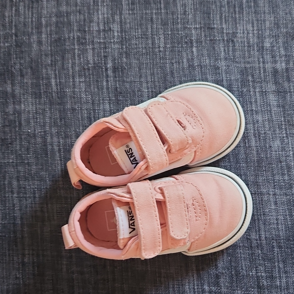 Toddler shoes